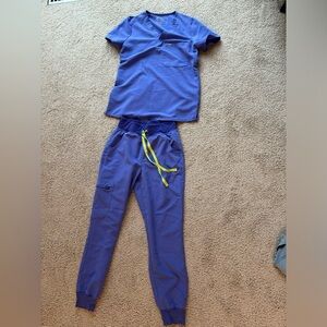 Figs Blueberry Scrubs - Catarina top and Zamora jogger